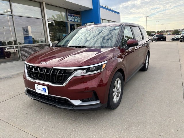 Used 2023 Kia Carnival LX