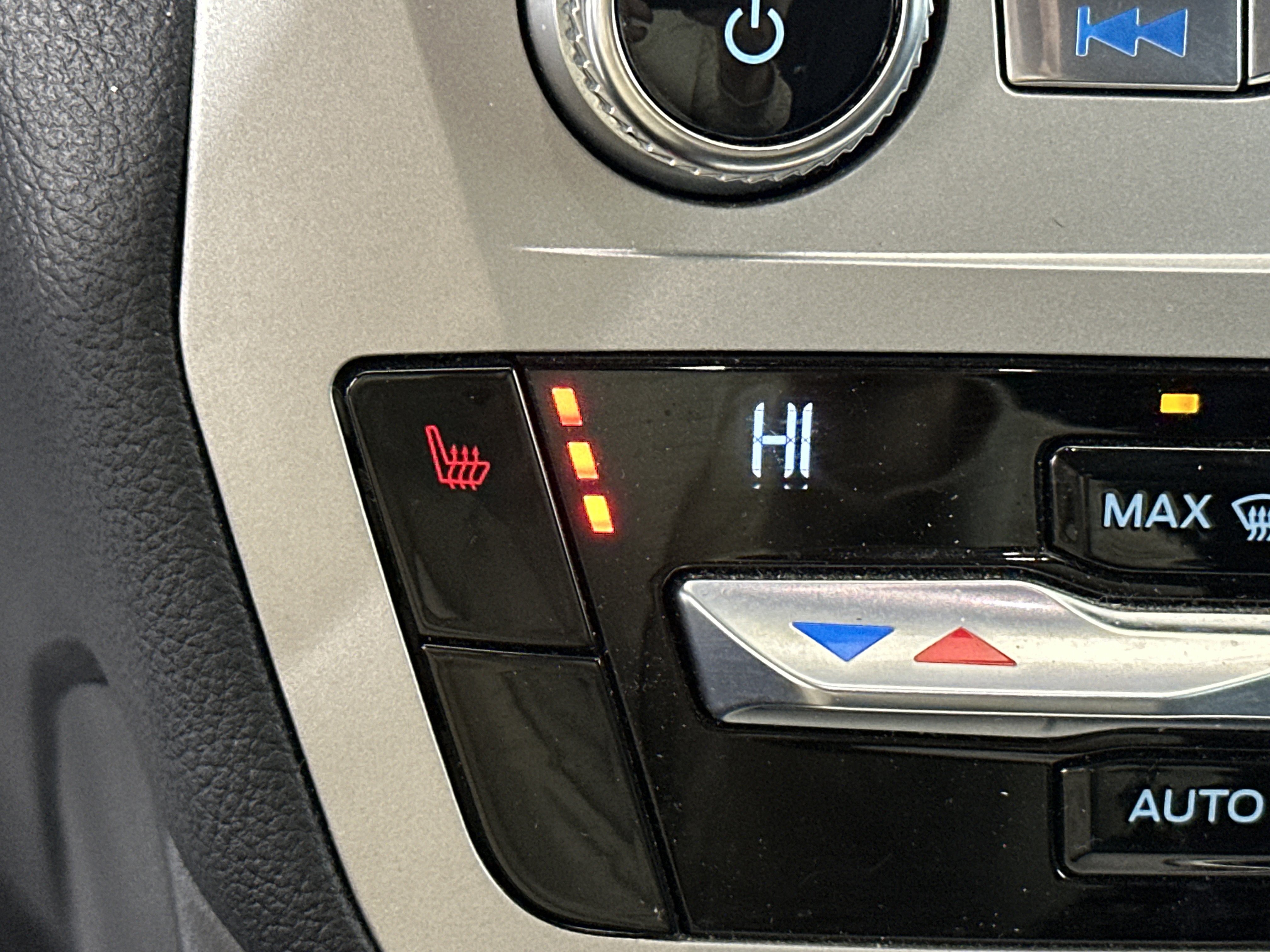 Used 2021 Ford Explorer XLT image 21