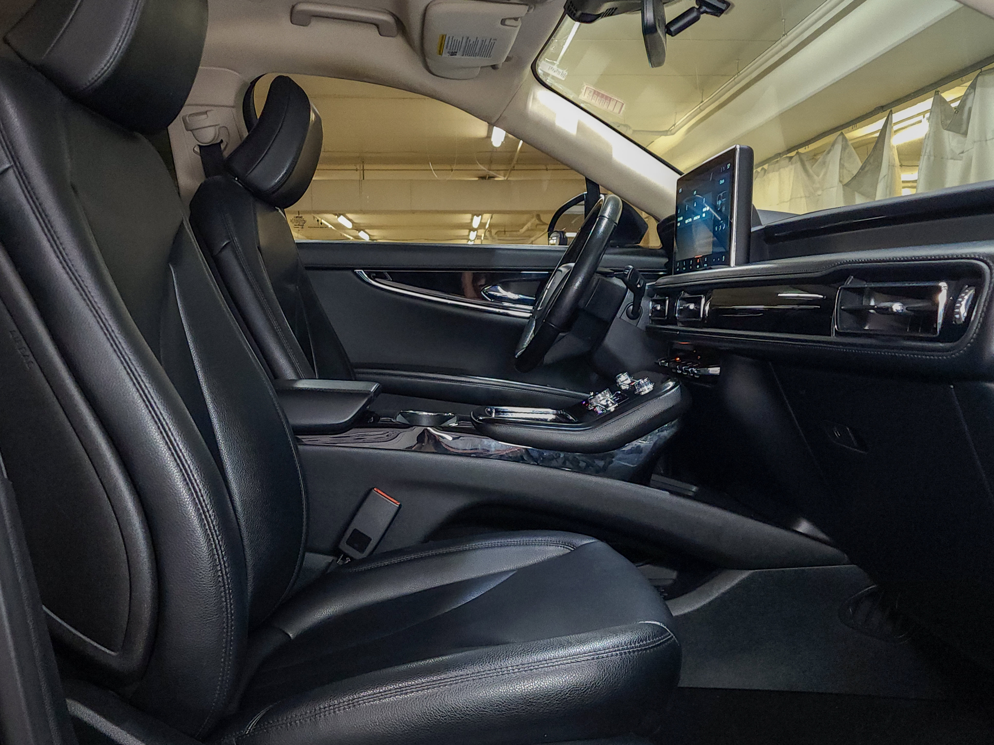 Used 2022 Lincoln Nautilus FWD image 48