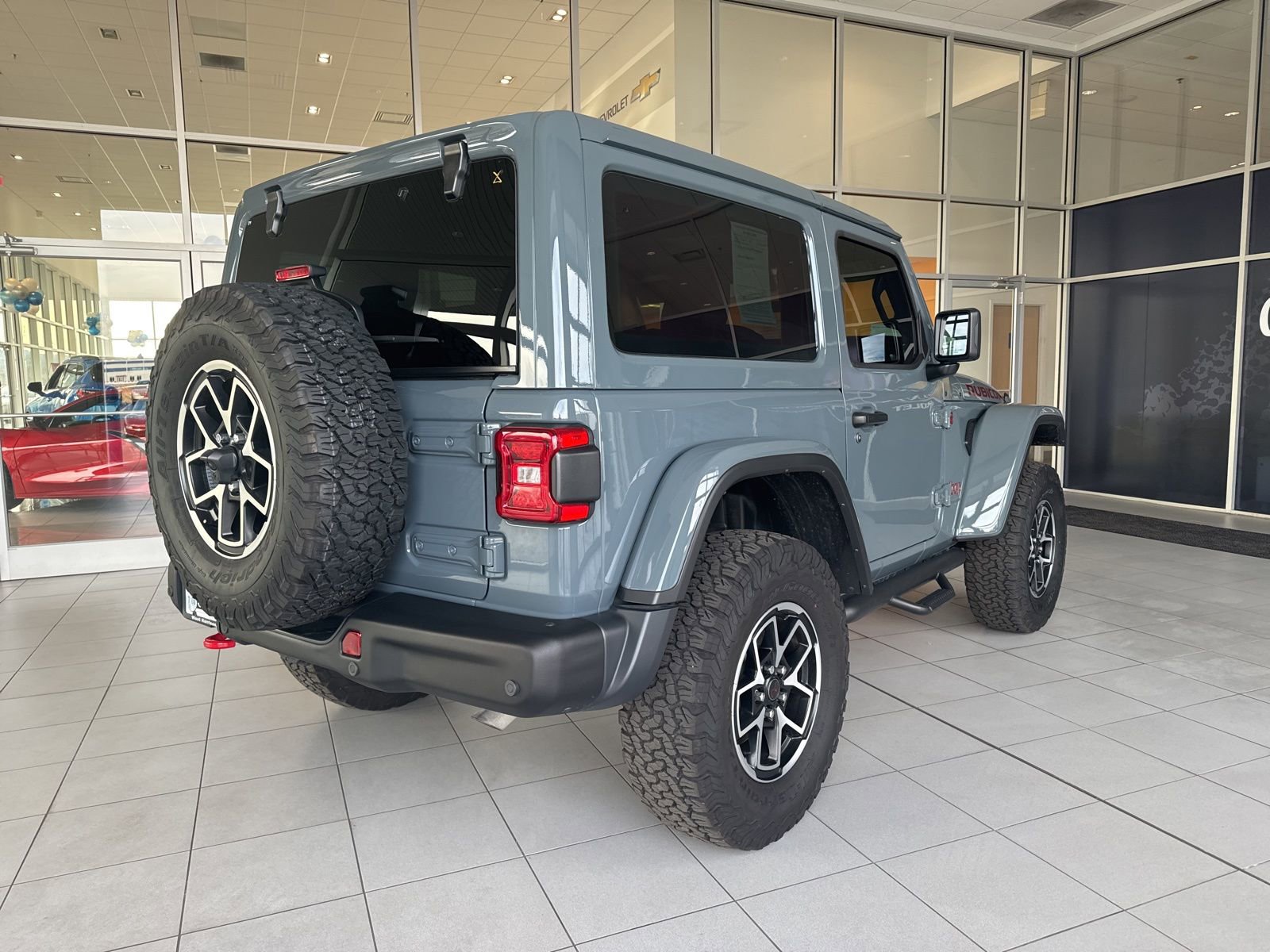 Used 2025 Jeep Wrangler Rubicon image 4