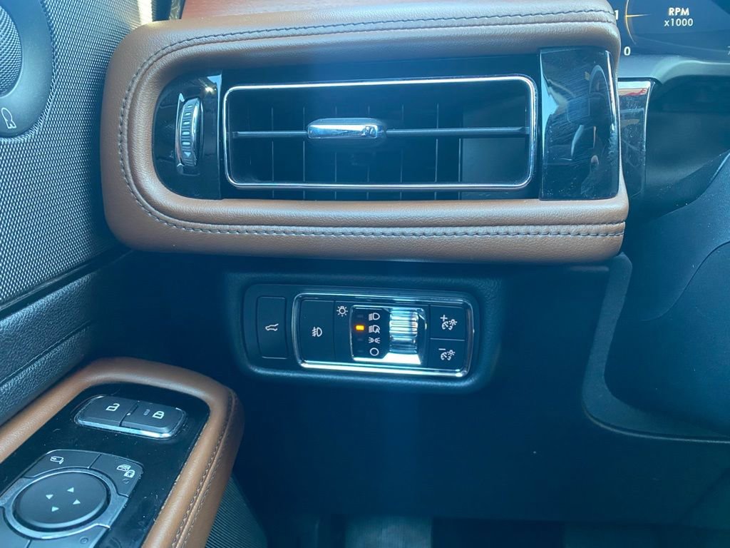 Used 2020 Lincoln Aviator Reserve image 15
