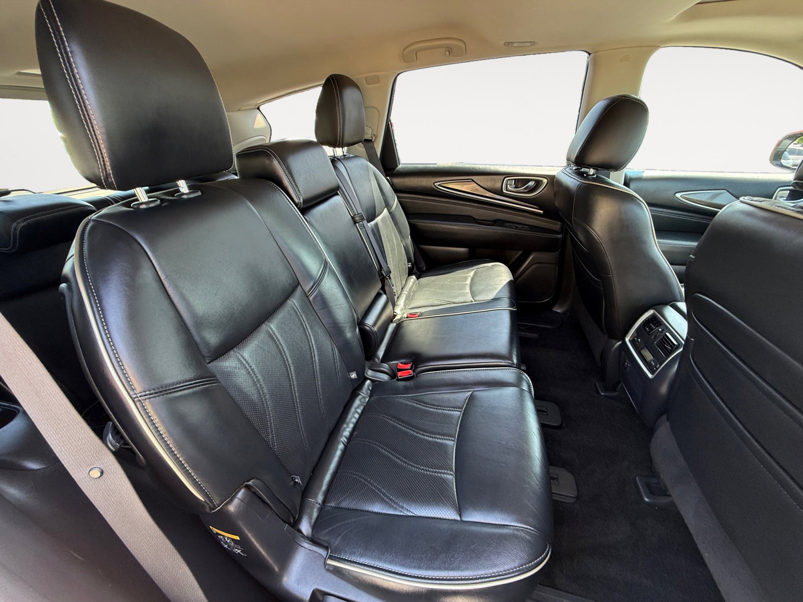 Used 2017 INFINITI QX60 Luxe w/ Premium Plus Package AWD/4WD image 18