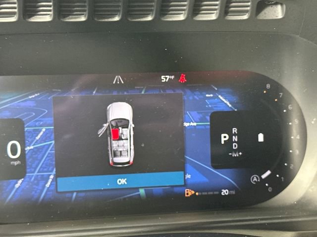 Used 2023 Volvo XC90 B6 Plus image 18