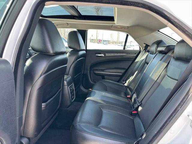 Used 2015 Chrysler 300 C w/ Light Group image 16