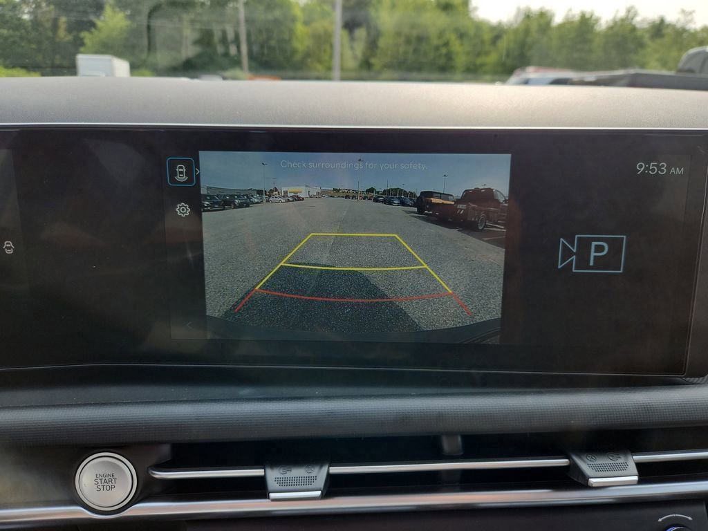 Used 2025 Hyundai Tucson SE image 17