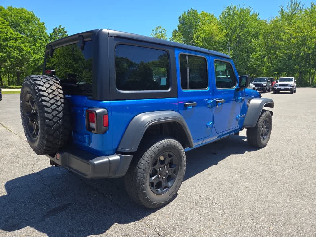 Used 2023 Jeep Wrangler Unlimited w/ Cold Weather Group AWD/4WD image 4