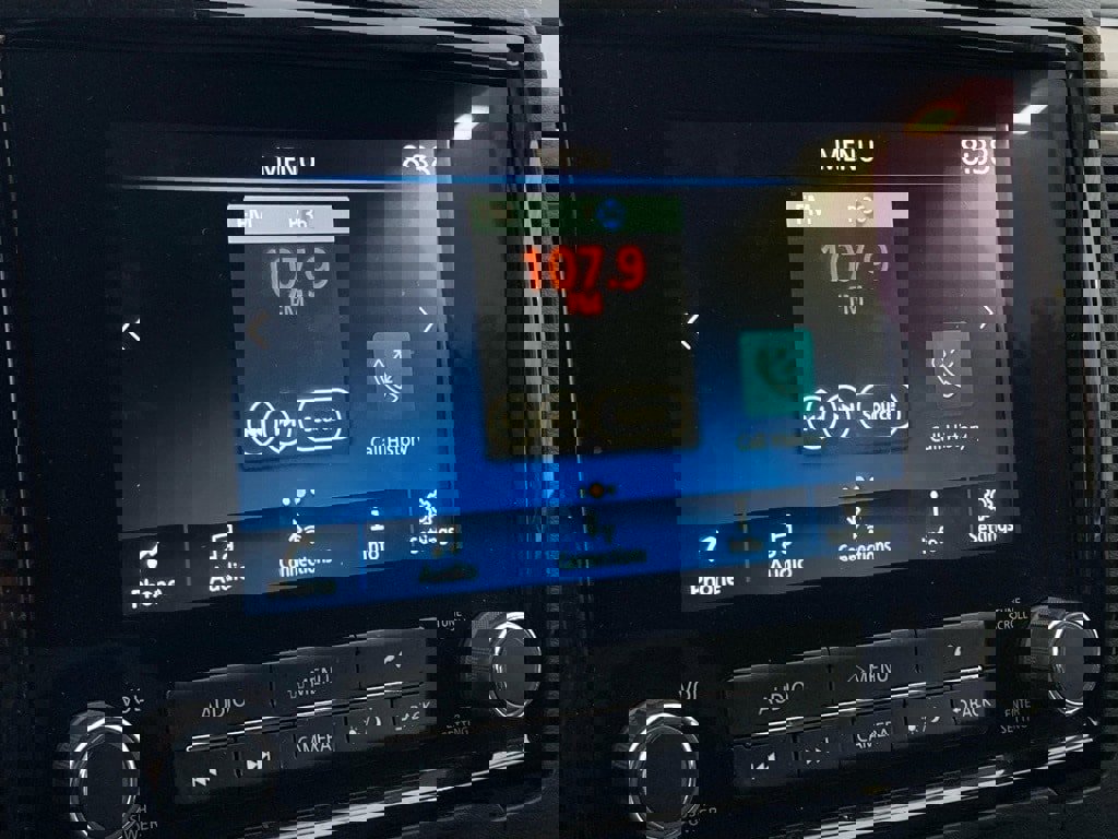 Used 2024 Nissan Frontier SV image 21