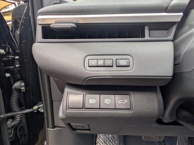 New 2026 Subaru Solterra AWD/4WD image 19