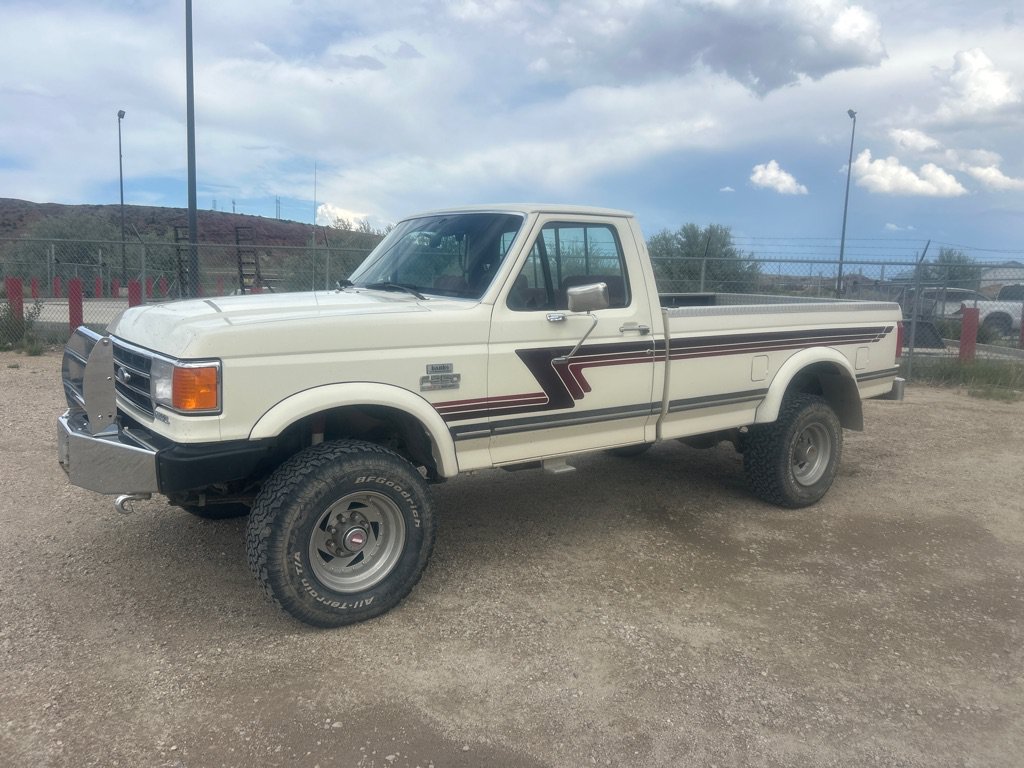 Used 1990 Ford F350 4x4 Regular Cab image 1