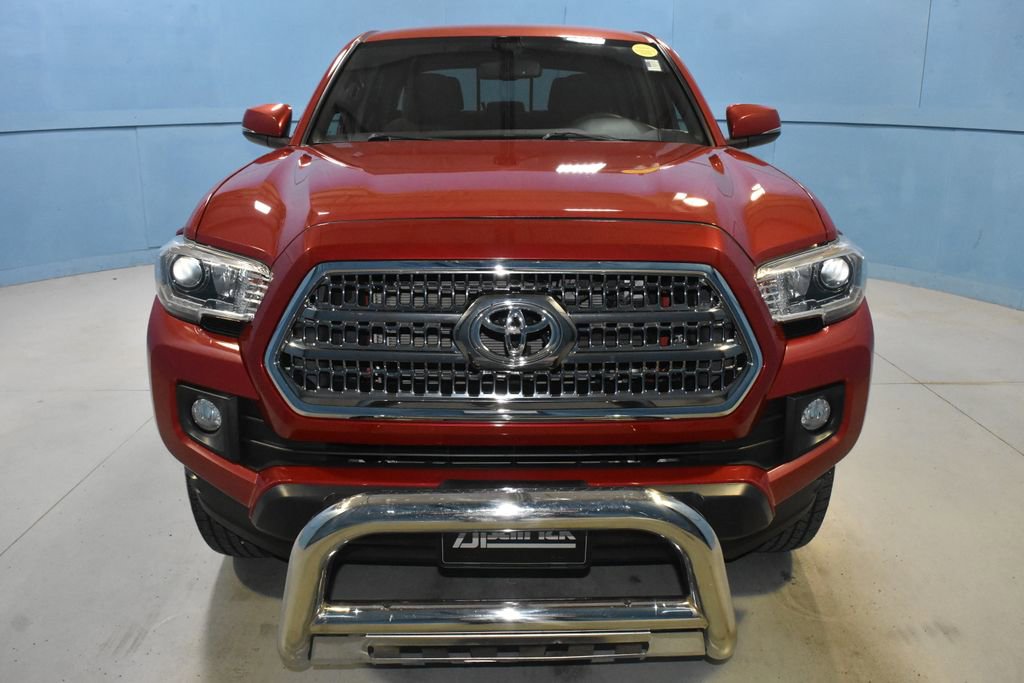 Used 2017 Toyota Tacoma TRD Off-Road w/ Tow Package (A/T) AWD/4WD image 20