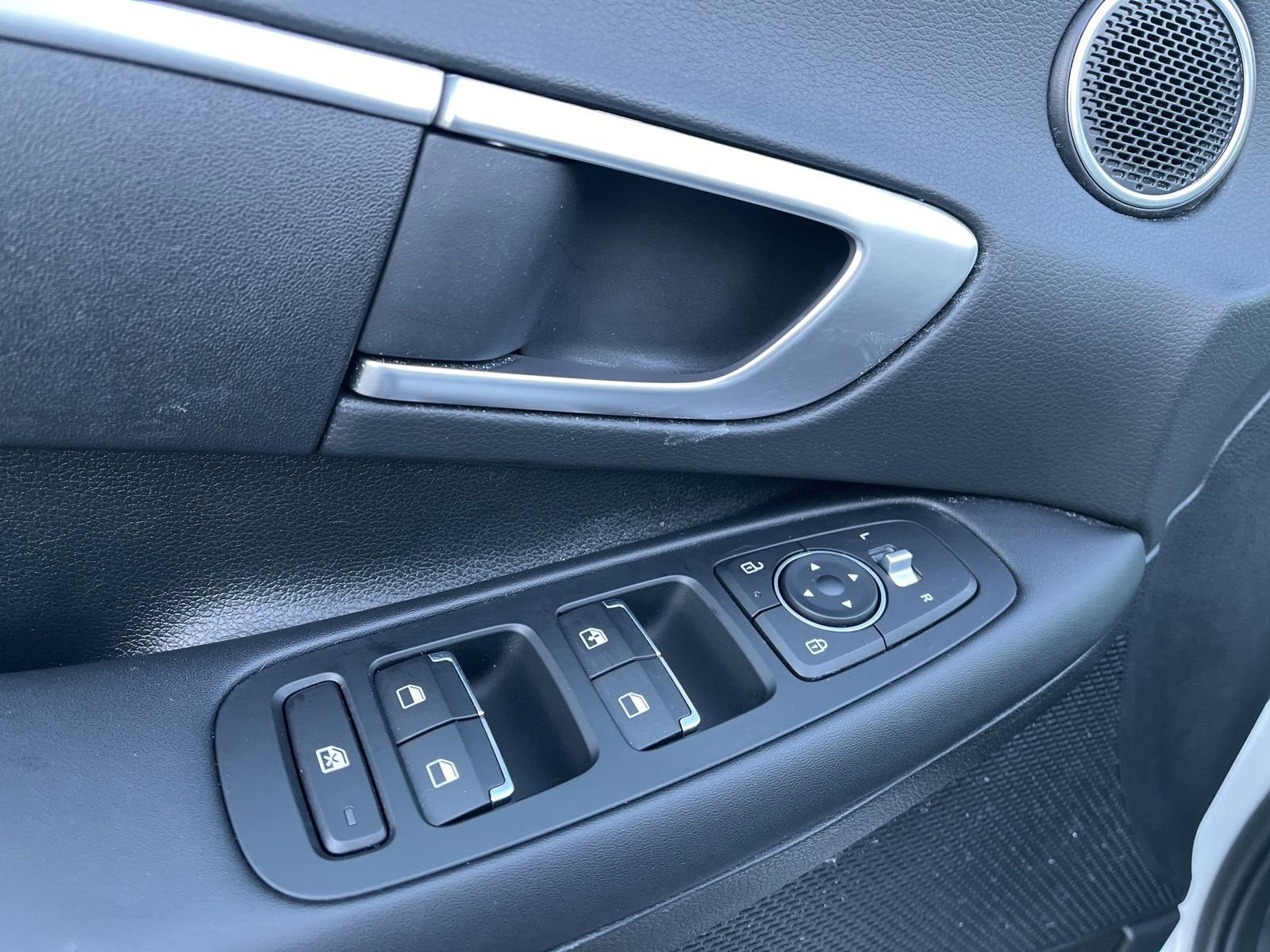 Certified 2025 Hyundai Sonata SE image 23