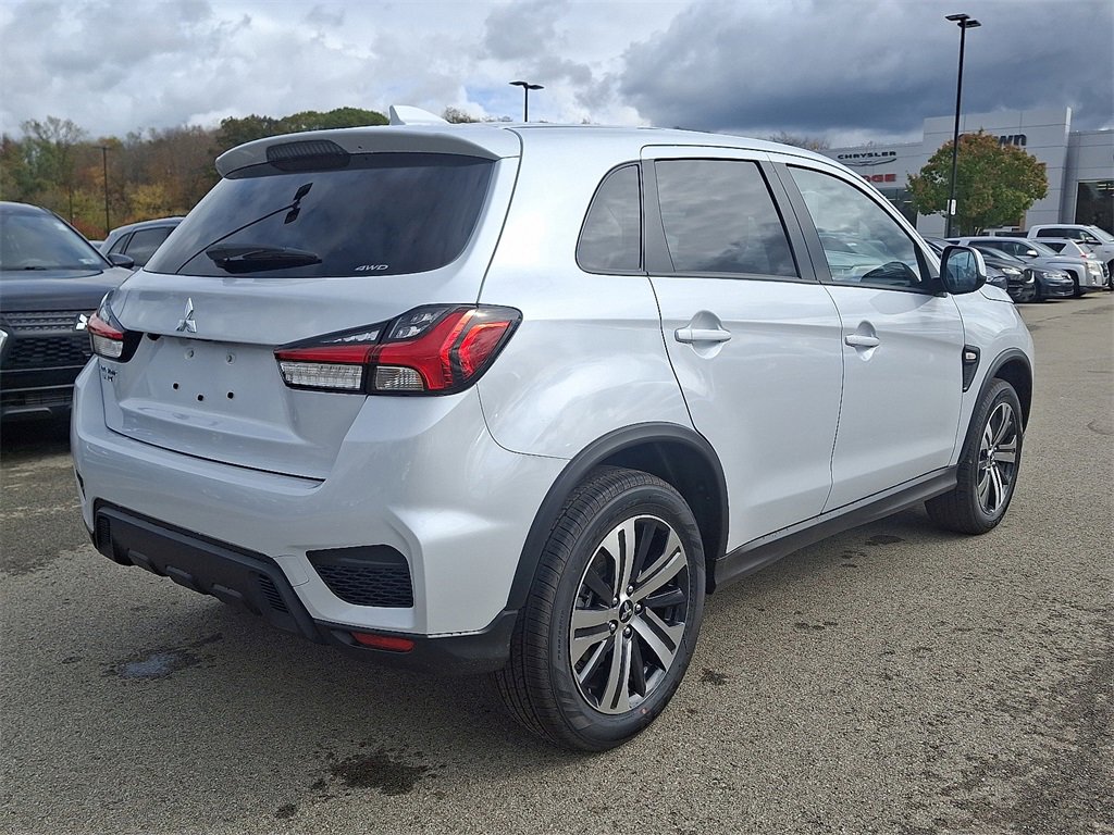 New 2025 Mitsubishi Outlander Sport ES image 4