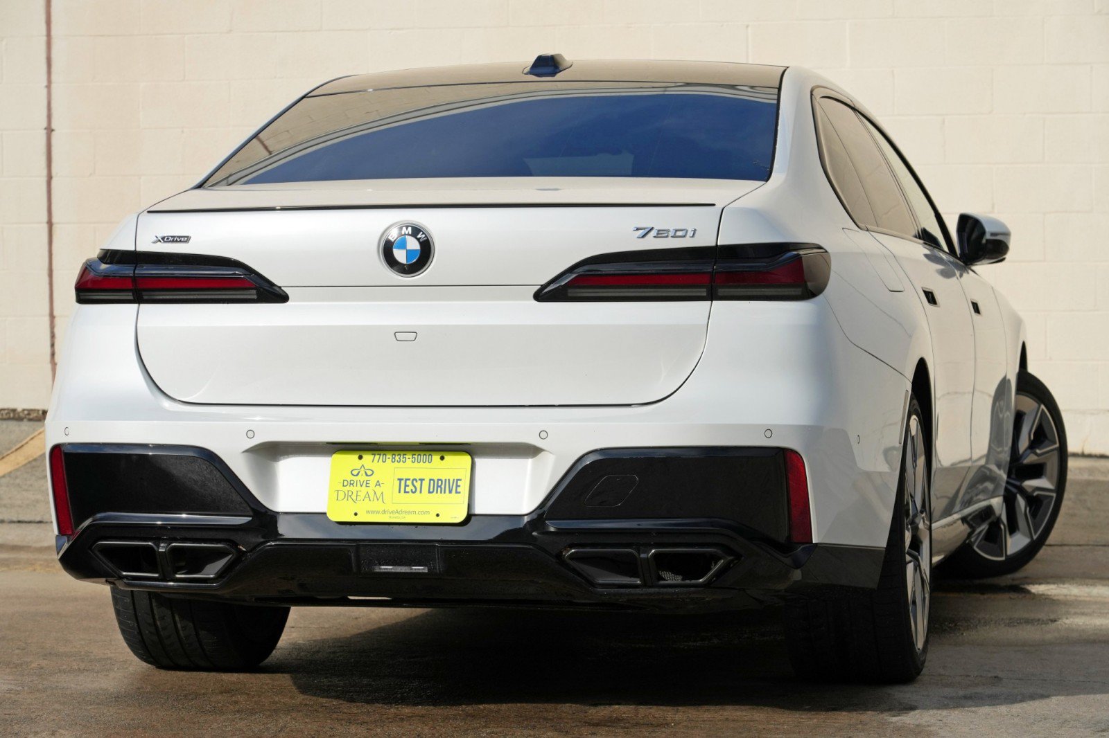 Used 2023 BMW 760i xDrive w/ Executive Package AWD/4WD image 5
