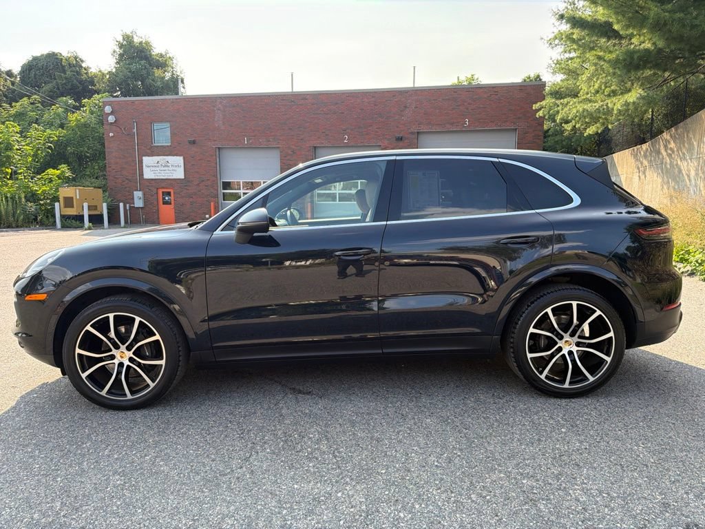 Used 2020 Porsche Cayenne AWD/4WD image 3