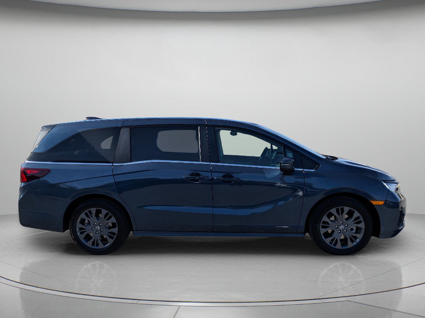 New 2027 Honda Odyssey Touring image 8