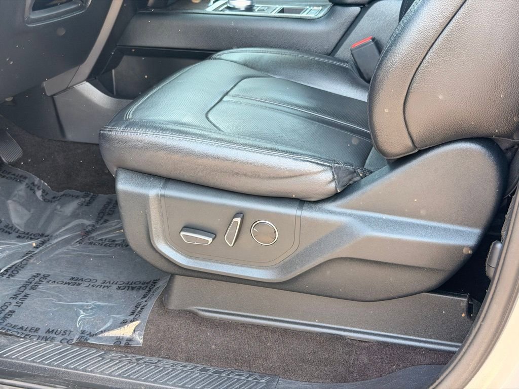 Used 2021 Ford Expedition Limited RWD image 25