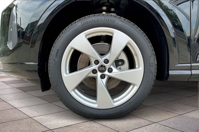 New 2025 Audi Q5 Premium Plus image 11