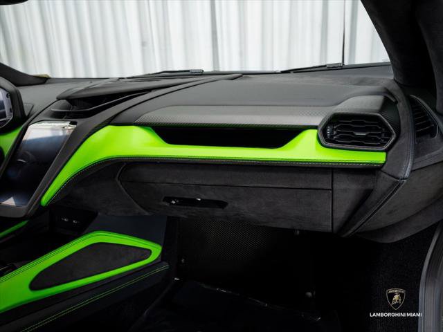Used 2024 Lamborghini Revuelto AWD/4WD image 49