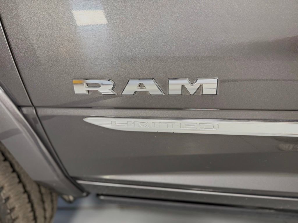 Used 2024 RAM 3500 Limited image 12