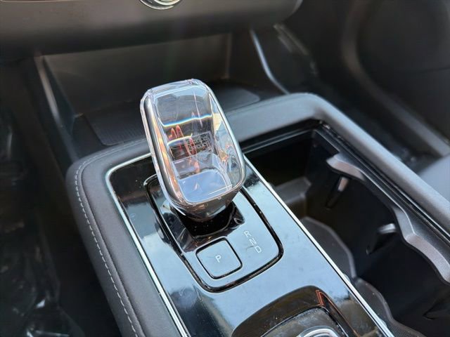 New 2025 Volvo XC90 B6 Plus w/ Protection Package Premier image 18