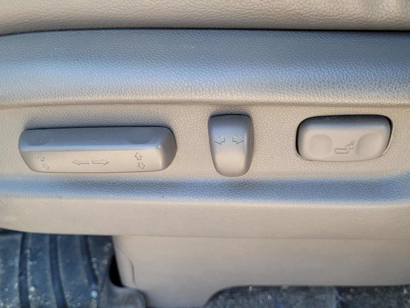 Used 2015 Honda Odyssey Touring Elite image 22