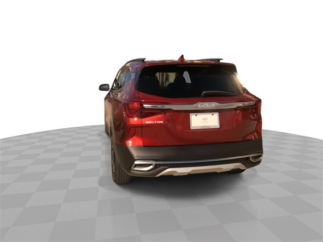 Used 2023 Kia Seltos S image 12