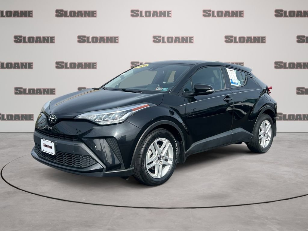 Used 2020 Toyota C-HR LE FWD image 1