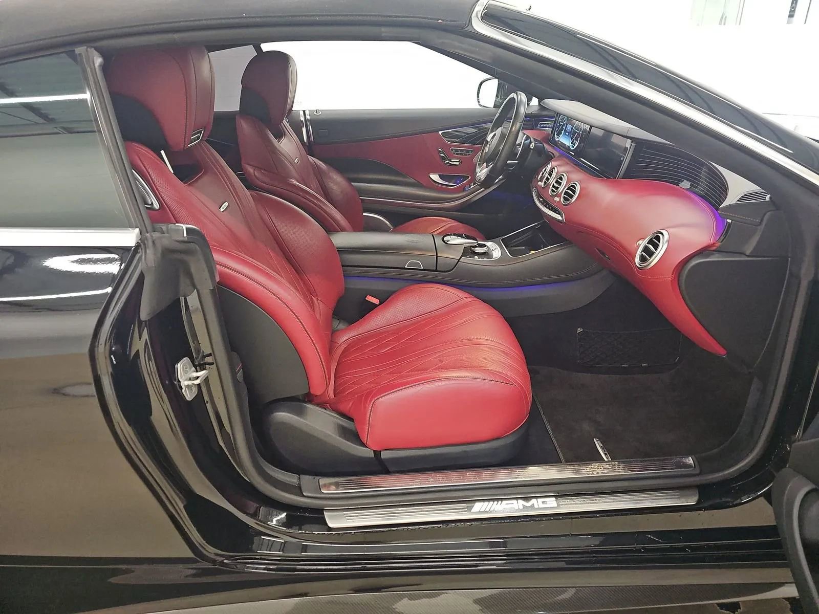 Used 2017 Mercedes-Benz S 63 AMG 4MATIC Cabriolet w/ Carbon Fiber Package image 13