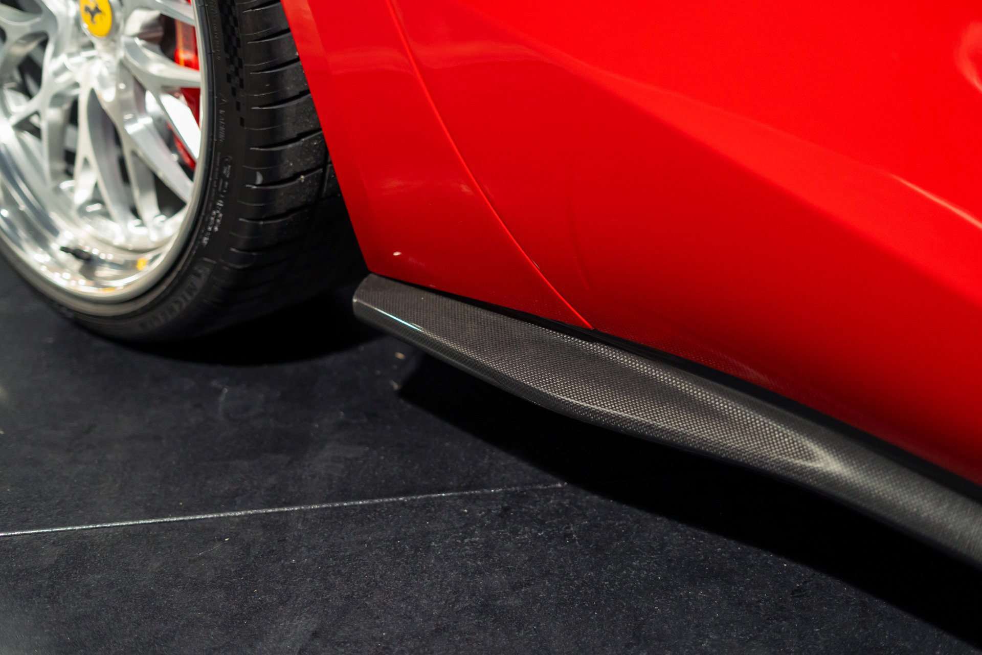 Used 2019 Ferrari 812 Superfast RWD image 8