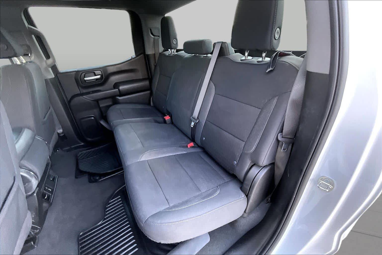 Used 2024 Chevrolet Silverado 1500 Custom Trail Boss w/ Turbomax Blackout Package AWD/4WD image 20