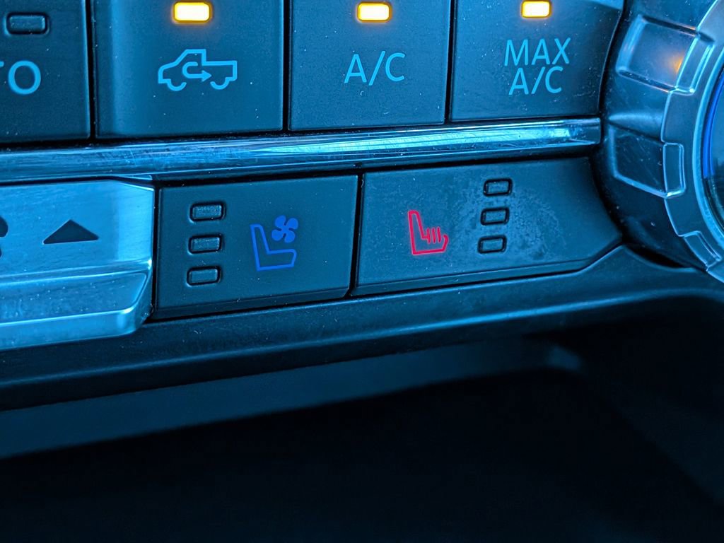 Used 2023 Ford F150 Lariat w/ Equipment Group 502A High image 25