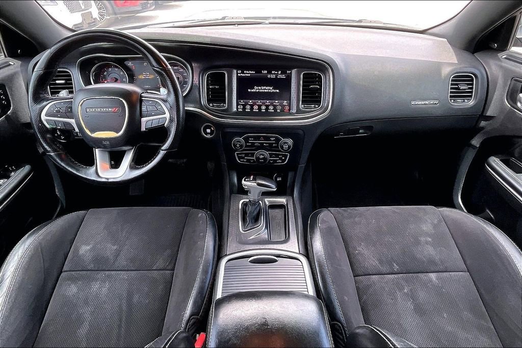 Used 2018 Dodge Charger R/T w/ Plus Group RWD image 7