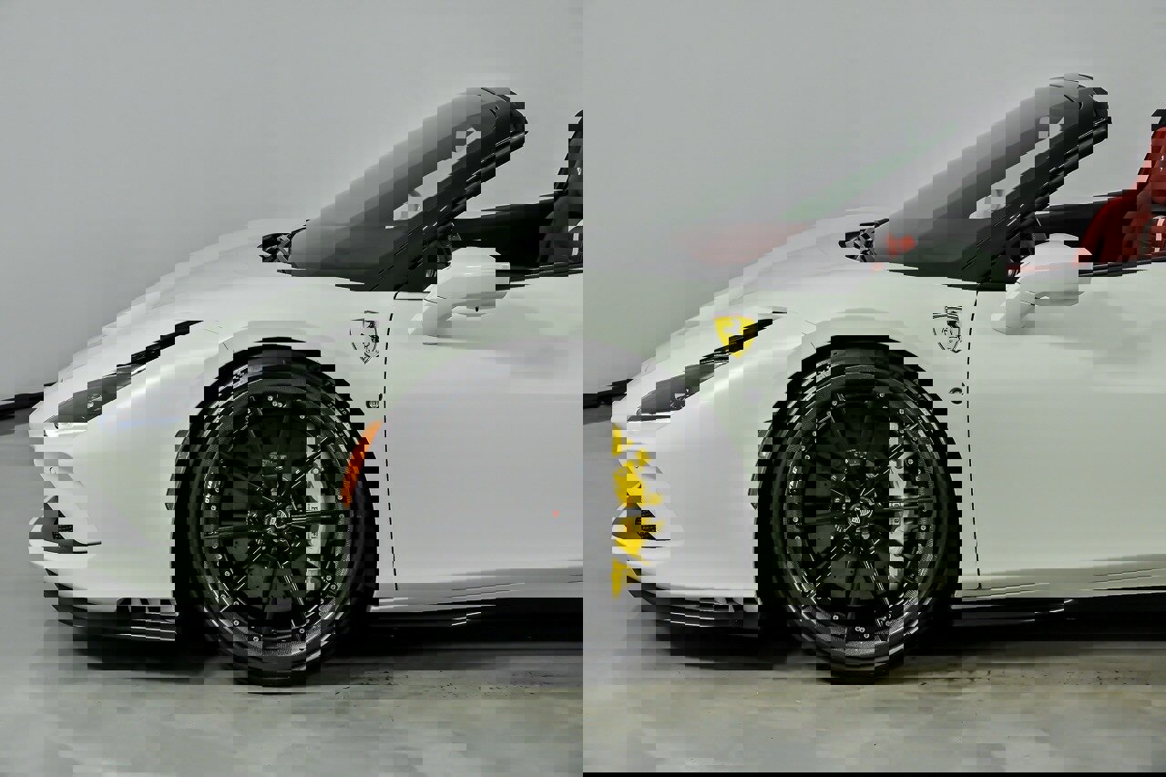 Used 2022 Ferrari F8 Tributo image 7