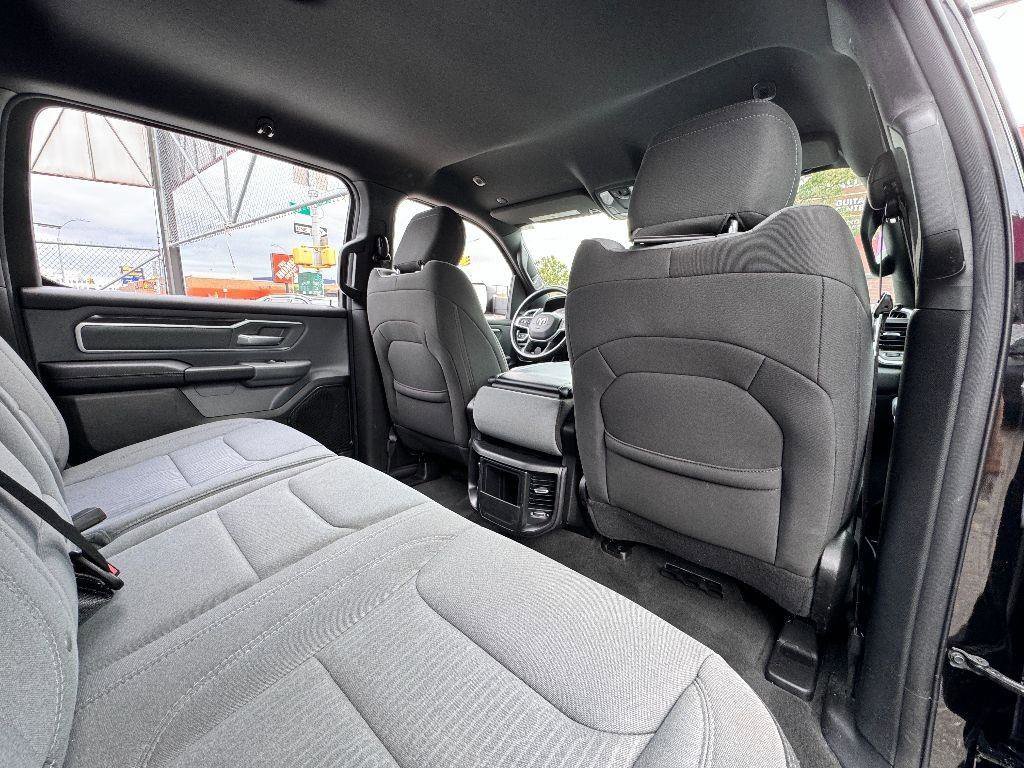 Used 2021 RAM 1500 Big Horn image 33