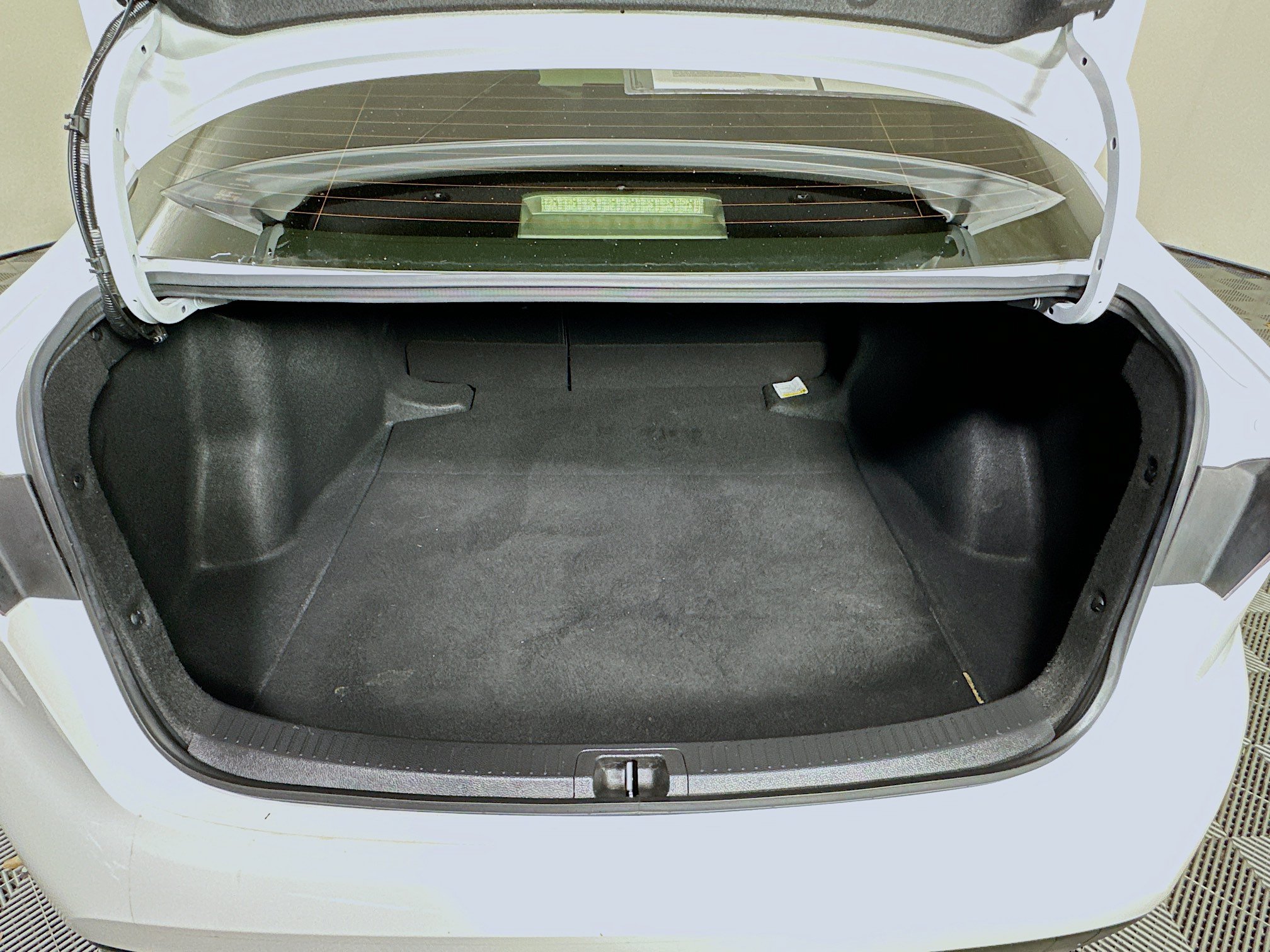 Used 2022 Toyota Corolla LE FWD image 30
