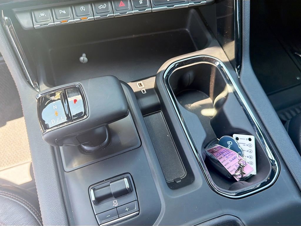 Used 2025 GMC Sierra 1500 AT4 w/ Technology Package image 25