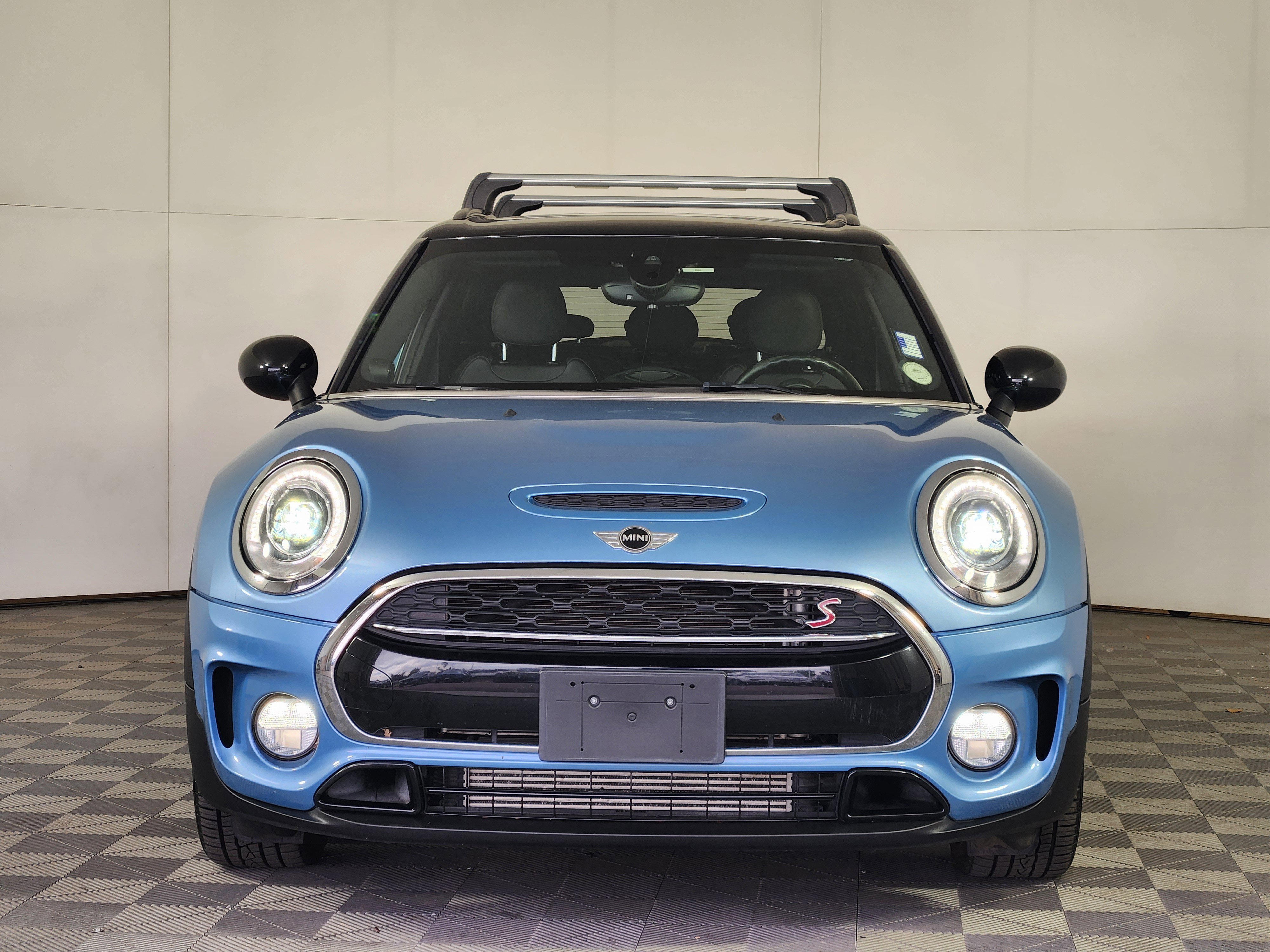Used 2017 MINI Cooper Clubman S w/ Cold Weather Package AWD/4WD image 2