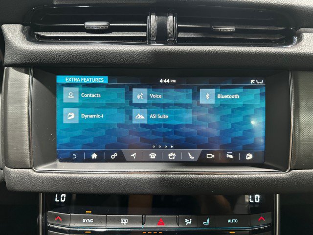 Used 2019 Jaguar XF S AWD/4WD image 96