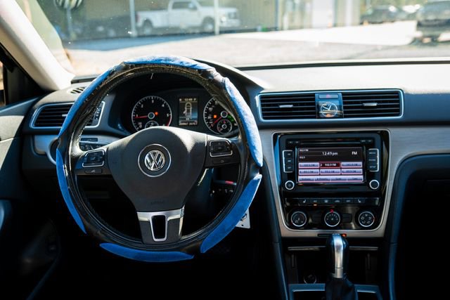 Used 2015 Volkswagen Passat TDI SE FWD image 7