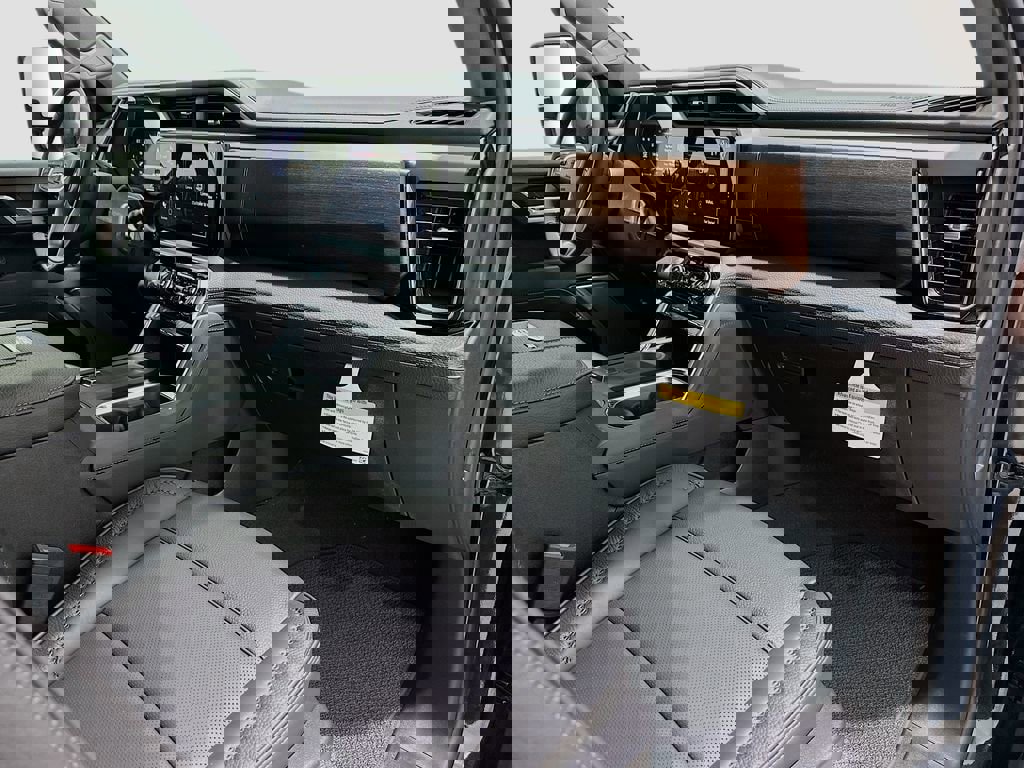 New 2026 GMC Sierra 2500 Denali w/ Denali Reserve Package image 30