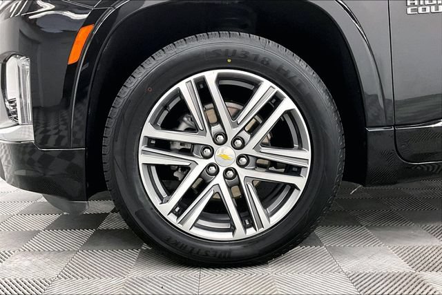 Used 2023 Chevrolet Traverse High Country FWD image 10