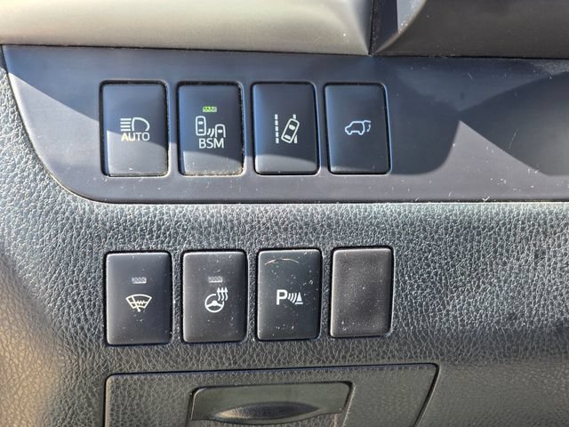 Used 2014 Toyota Highlander Limited Platinum AWD/4WD image 9
