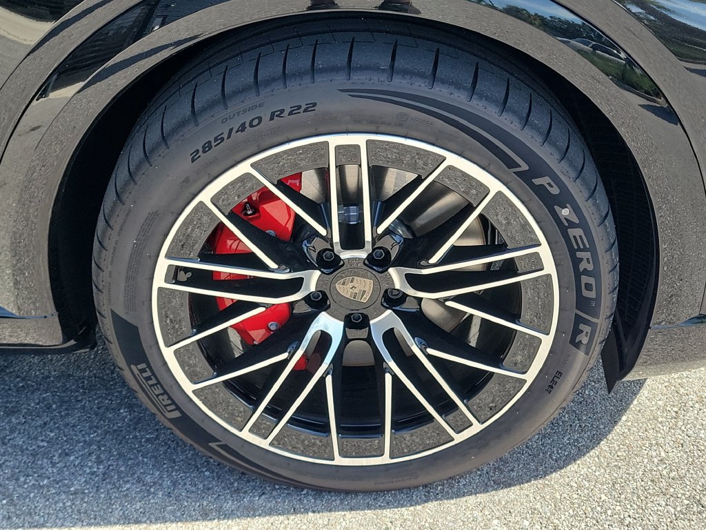 New 2026 Porsche Cayenne Turbo AWD/4WD image 13