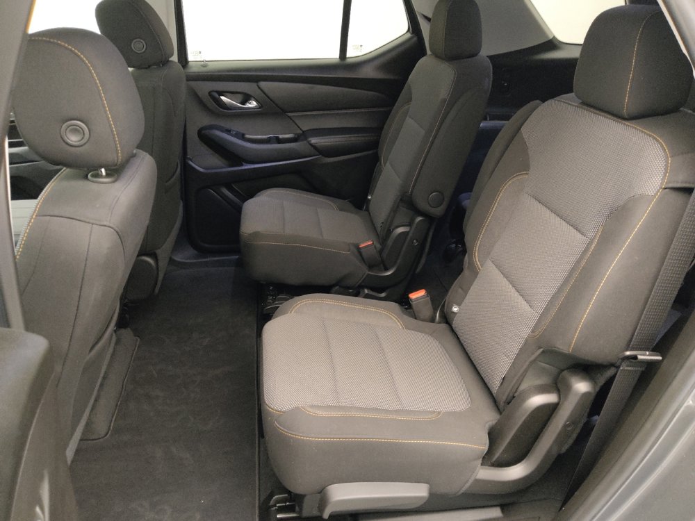 Used 2019 Chevrolet Traverse LT image 18