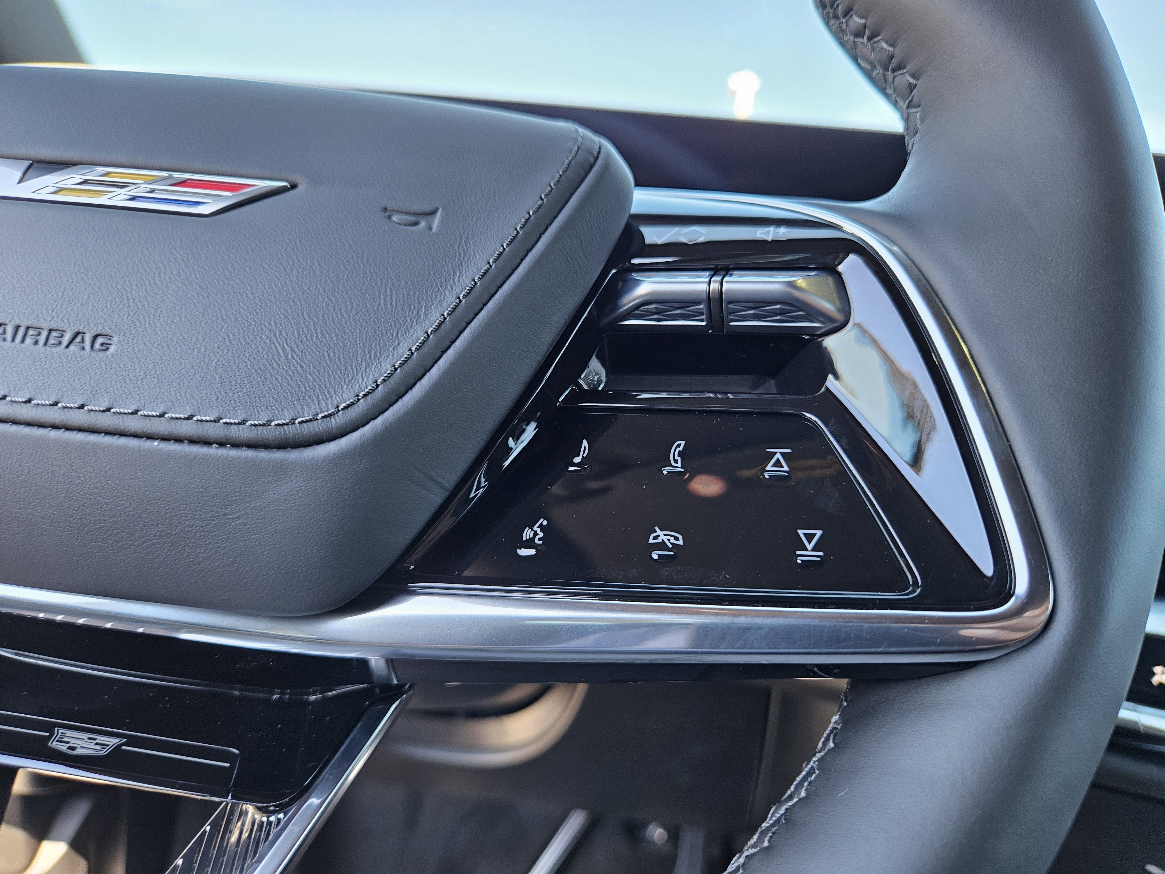 New 2026 Cadillac Lyriq V image 33