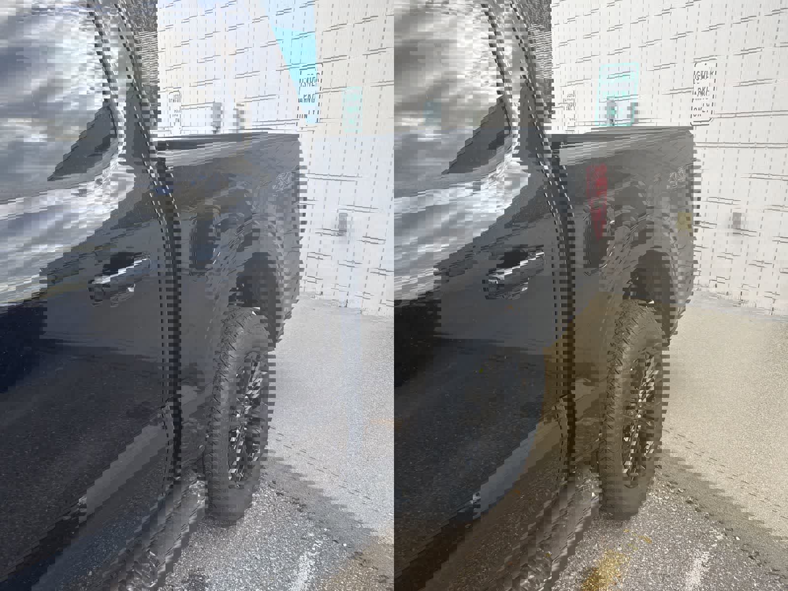 New 2026 Ford F150 Lariat image 16