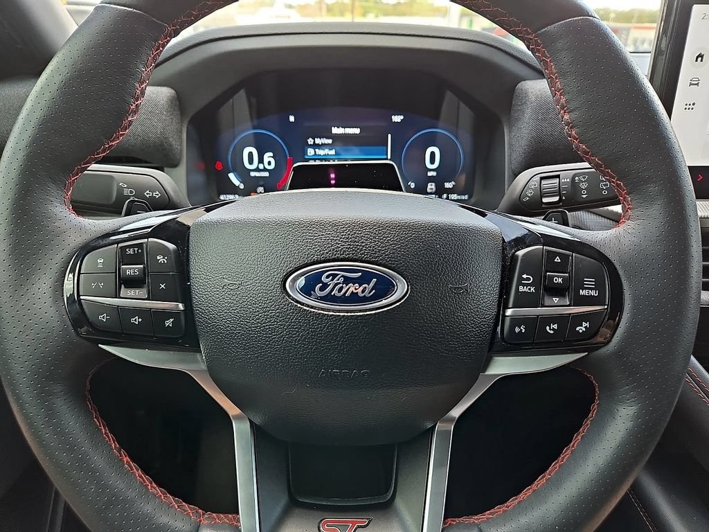 Used 2025 Ford Explorer ST AWD/4WD image 23