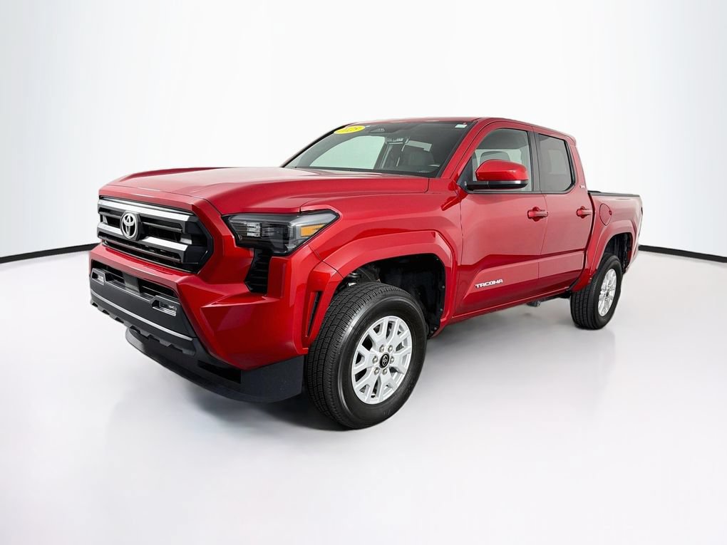 Used 2025 Toyota Tacoma SR5 AWD/4WD image 3