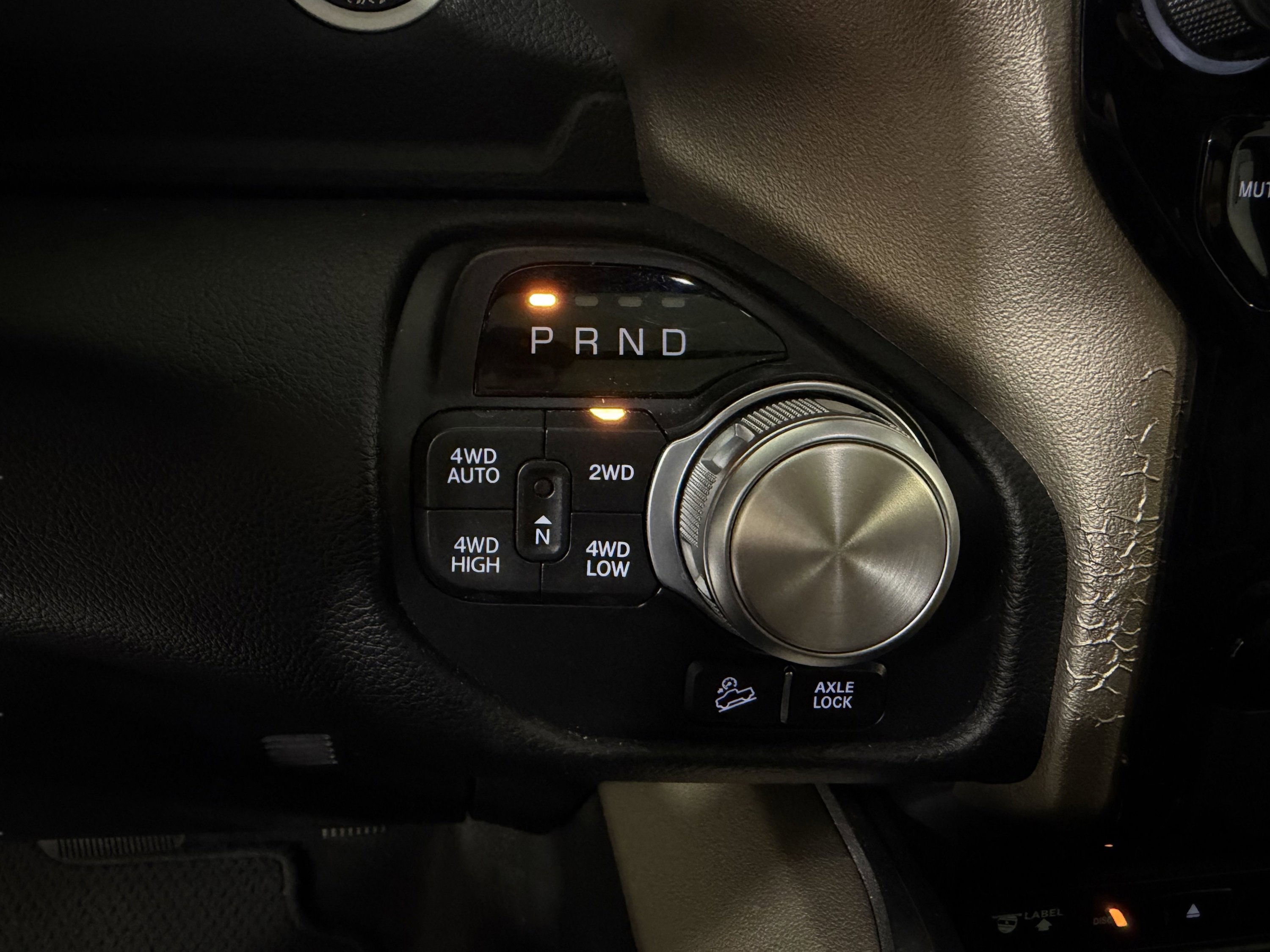 Used 2019 RAM 1500 Laramie w/ Sport Appearance Package AWD/4WD image 15