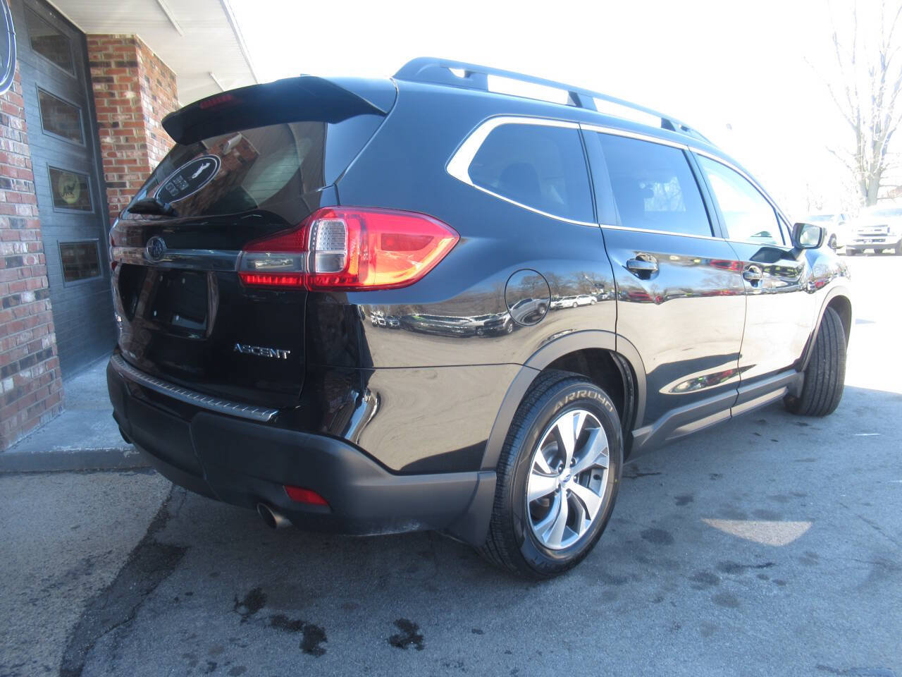 Used 2019 Subaru Ascent Premium AWD/4WD image 8